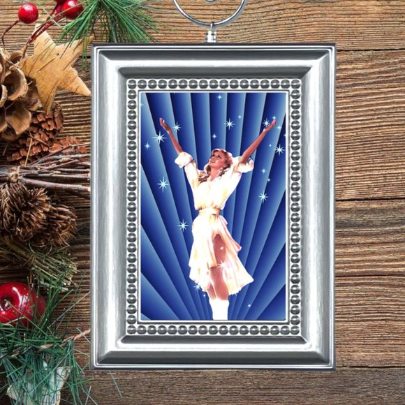 Xanadu Olivia Newton John Retro Movie Memorabilia‎ Christmas Tree Ornament - Picture 1 of 3